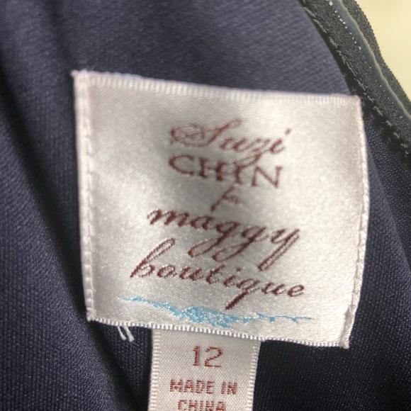 SUZU CHIN for MAGGI BOUTIQUE grape long sleeves dress, ruched front & back. - Picture 6 of 11